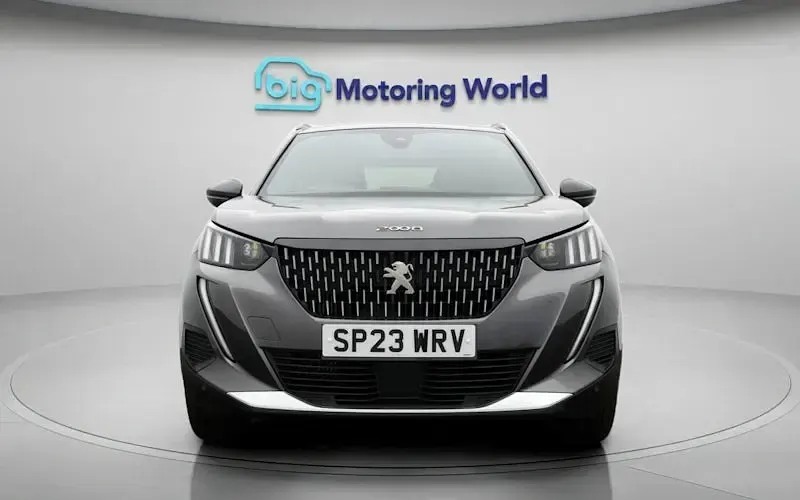 Used Peugeot 2008 GT 131 HP (96 kW) 2023 Grey SUV