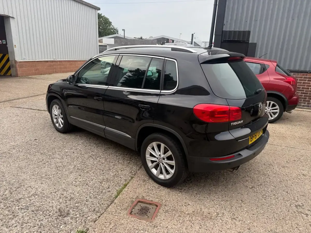 Used VW Tiguan SE 2011 Black SUV