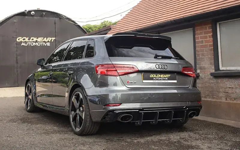 Used Audi RS3 Comfort 400 HP (294 kW) 2018 Sedan