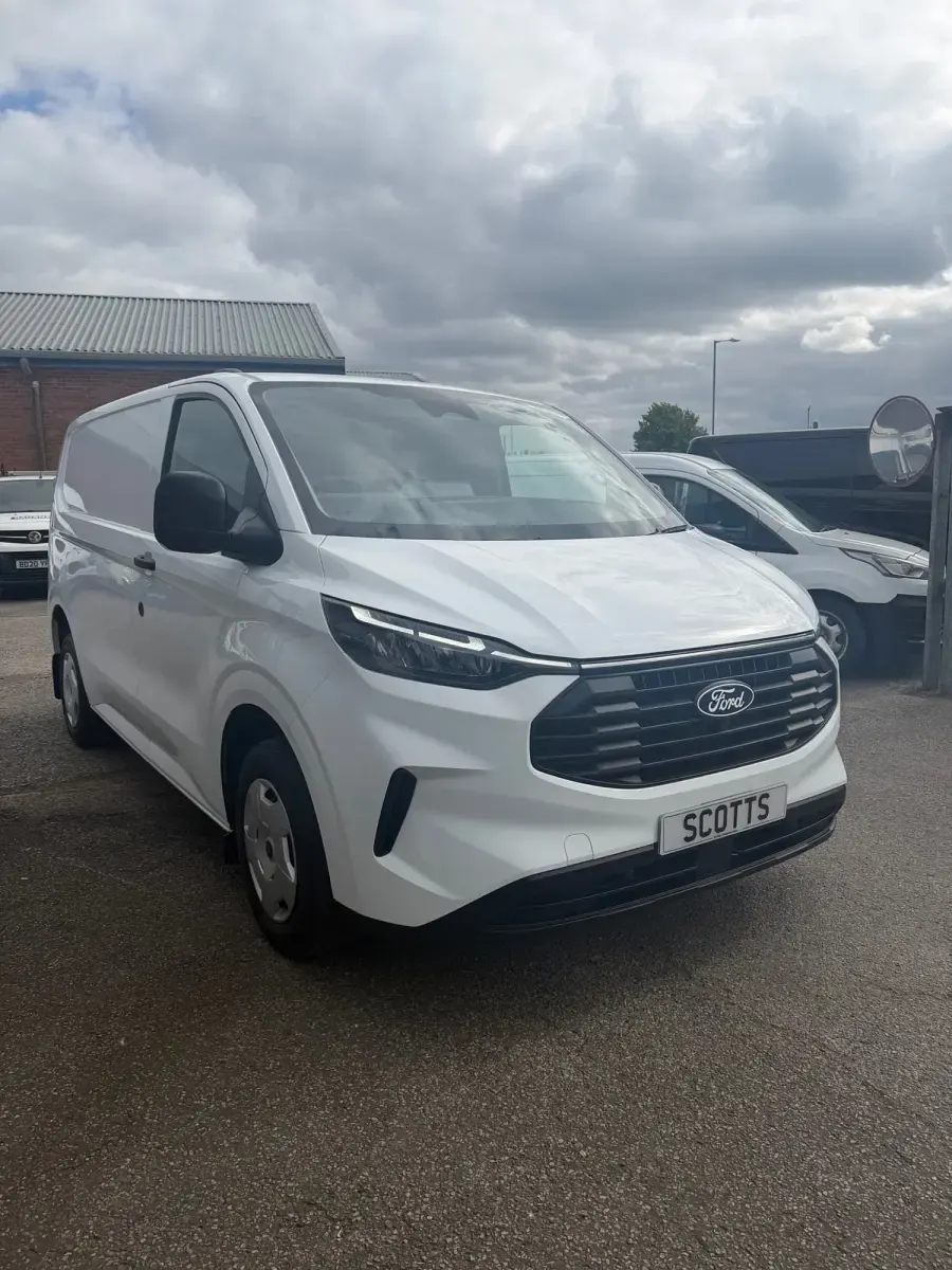 Second-hand Ford Transit Custom Trend 136 CP (100 kW) 2024 Alb Van
