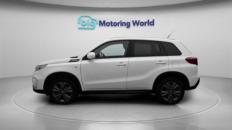 Used Suzuki Vitara SZ-T 129 HP (94 kW) 2022 White SUV