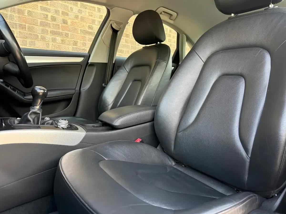 Used Audi A4 190 HP (139 kW) 2016 Blue Sedan