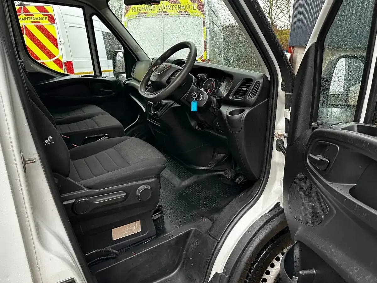 Used Iveco Daily 134 HP (98 kW) 2022 White Cabriolet