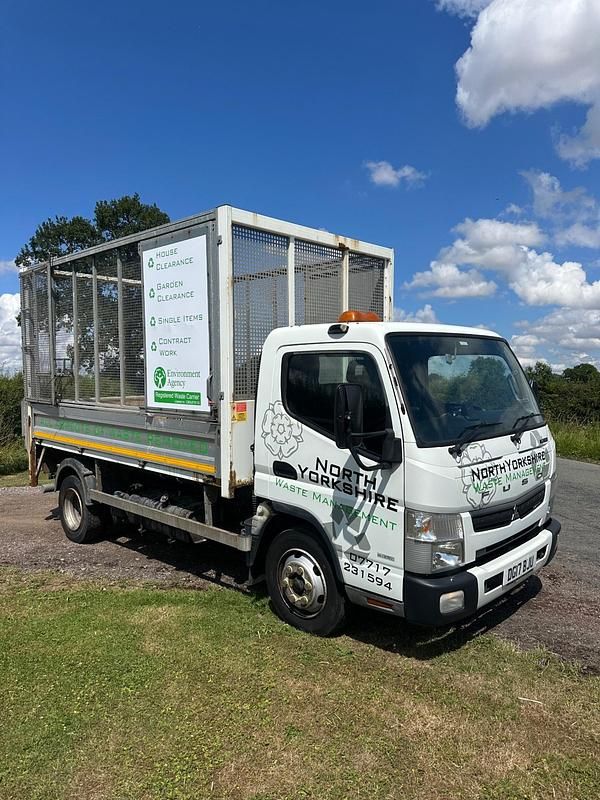 White Used 2017 Mitsubishi Canter | £7,500 (Super price) - Image 1/4