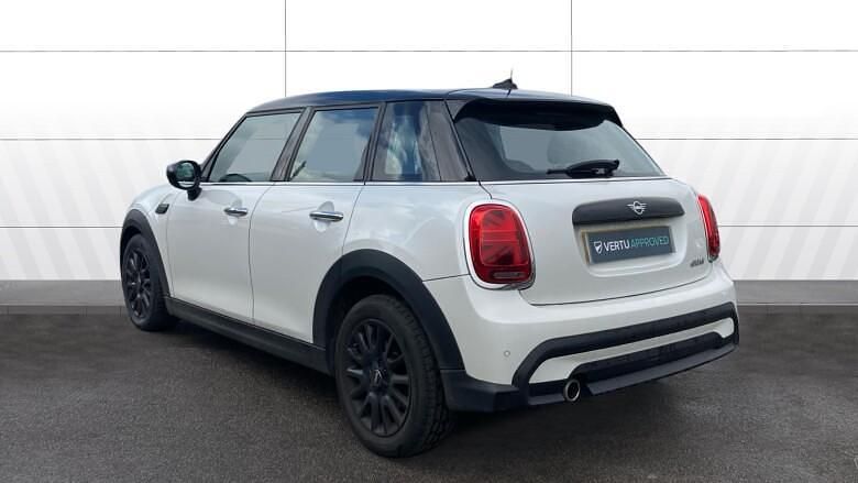 Used Mini Cooper Classic 156 HP (114 kW) 2023 White Hatchback