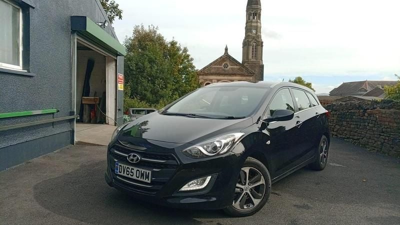Used Hyundai i30 SE 2015 Black Estate