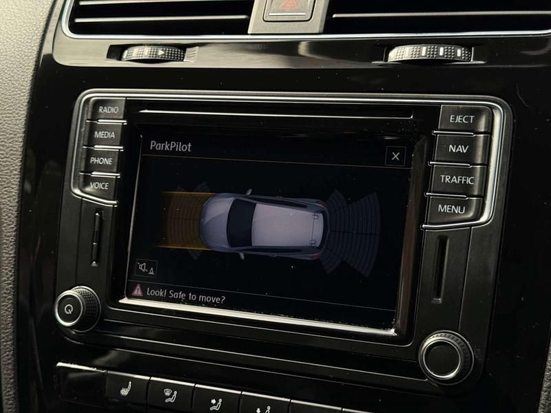 Begagnad VW Scirocco Black Edition 184 HK (135 kW) 2016 Blå Sportkupé