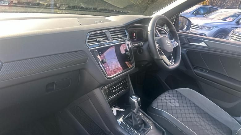 Used VW Tiguan R-line 150 HP (110 kW) 2022 Black SUV