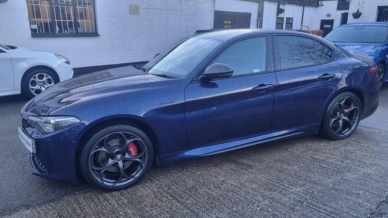 Used Alfa Romeo Giulia Saloon Ti 280 HP (205 kW) 2019 Blue Sedan