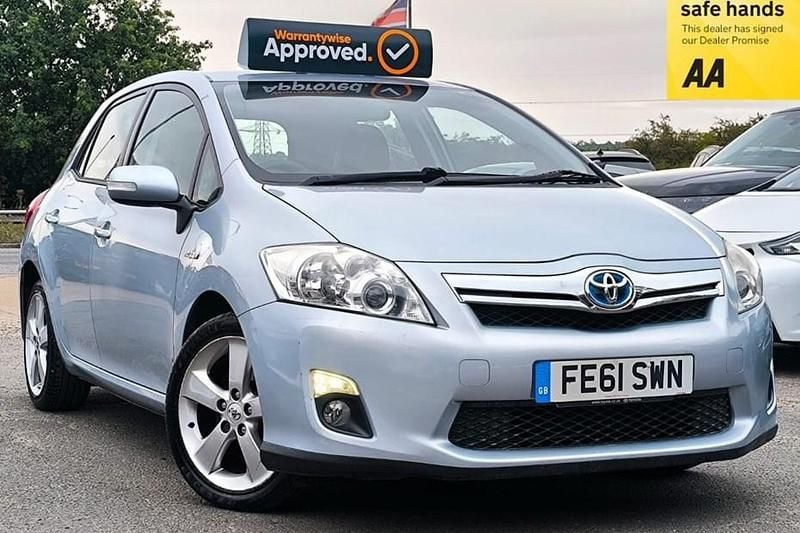 Used 2011 Toyota Auris Hybrid | £5,195 (Good price) - Image 1/1