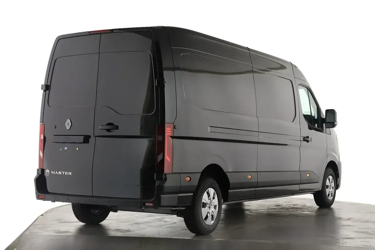 New Renault Master 2026 Black MPV