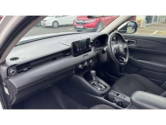 Used Honda HR-V Elegance 131 HP (96 kW) 2023 White SUV