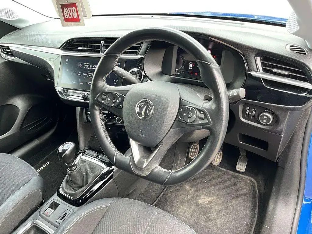 Used Vauxhall Corsa Elite 99 HP (72 kW) 2020 Blue Hatchback