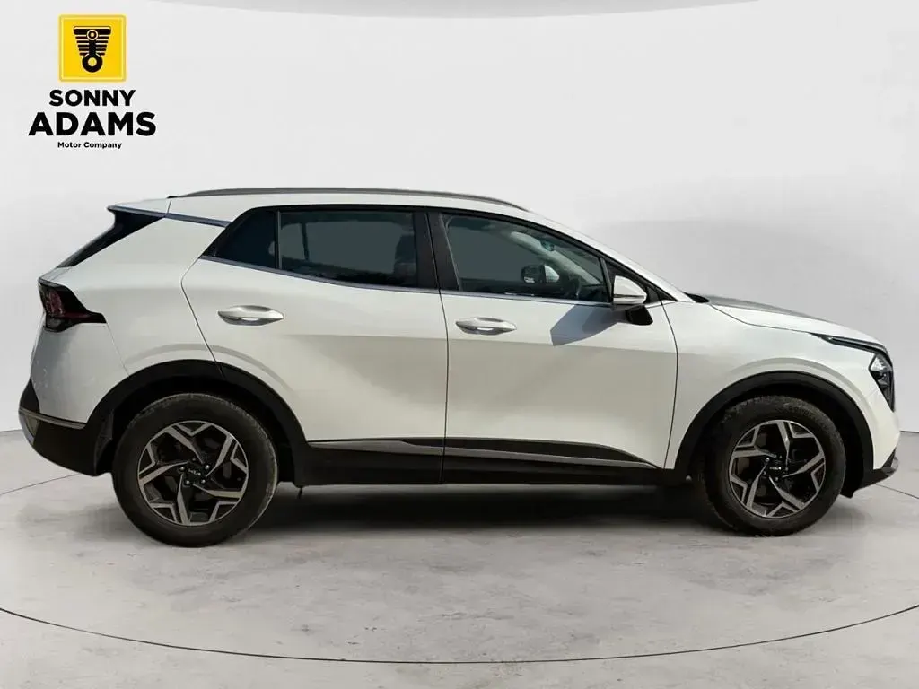 Used Kia Sportage 2023 White SUV