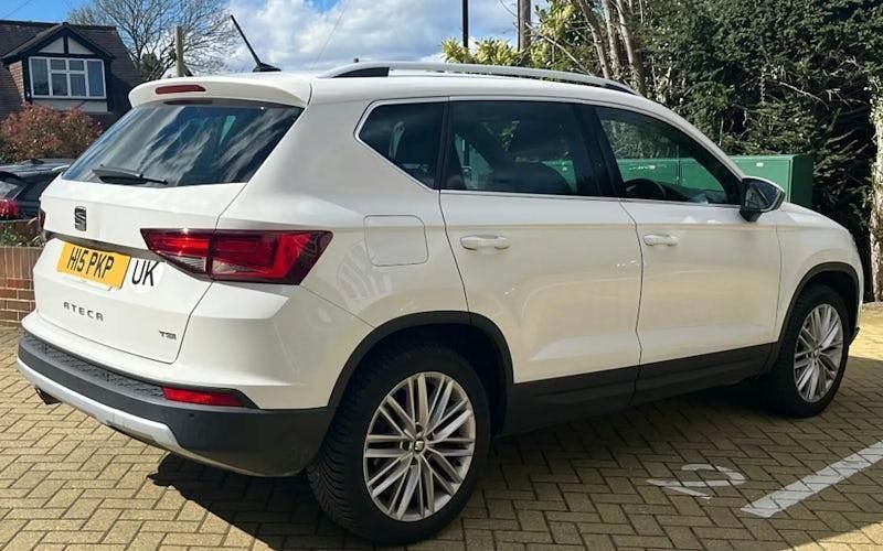 Begagnad Seat Ateca Comfort 150 HK (110 kW) 2017 Vit SUV