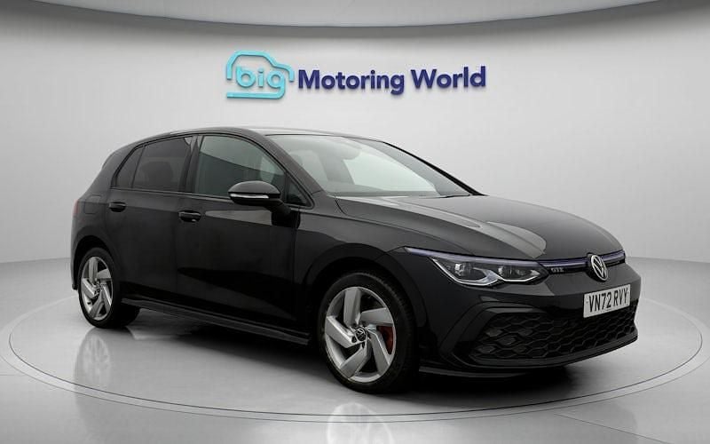 Used VW Golf VIII GTE 245 HP (180 kW) 2024 Hatchback