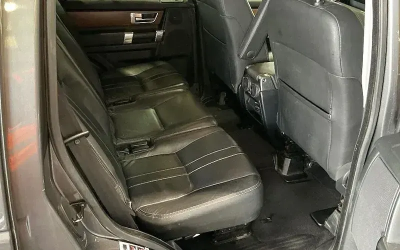 Used Land Rover Discovery SE 256 HP (188 kW) 2015 Grey SUV