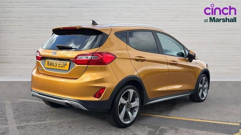 Used Ford Fiesta Active X 100 HP (73 kW) 2019 Yellow Hatchback