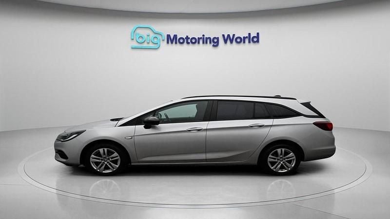 Used Vauxhall Astra Business Edition 130 HP (95 kW) 2022 Silver Estate