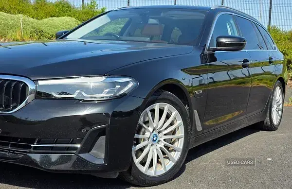 Used BMW 530e Comfort Edition 289 HP (212 kW) 2023 Black Estate