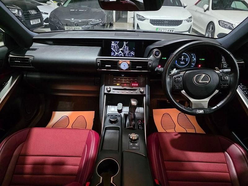 Gebraucht Lexus IS300h Sport Line 2019 Schwarz Limousine