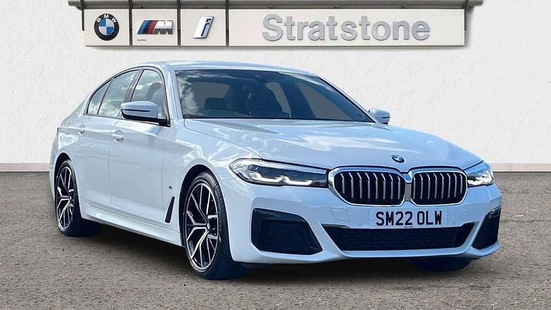 White Used 2022 BMW 520 M Sport | £27,999 (Good price) - Image 1/3