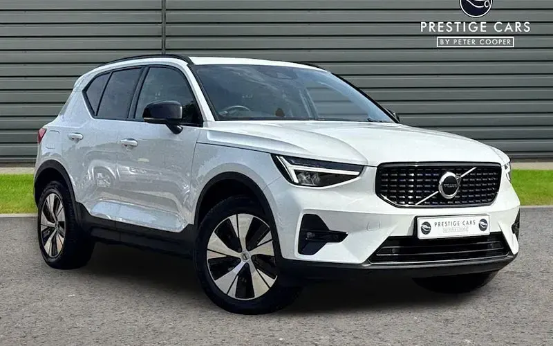 Used Volvo XC40 Plus 211 HP (155 kW) 2023 SUV