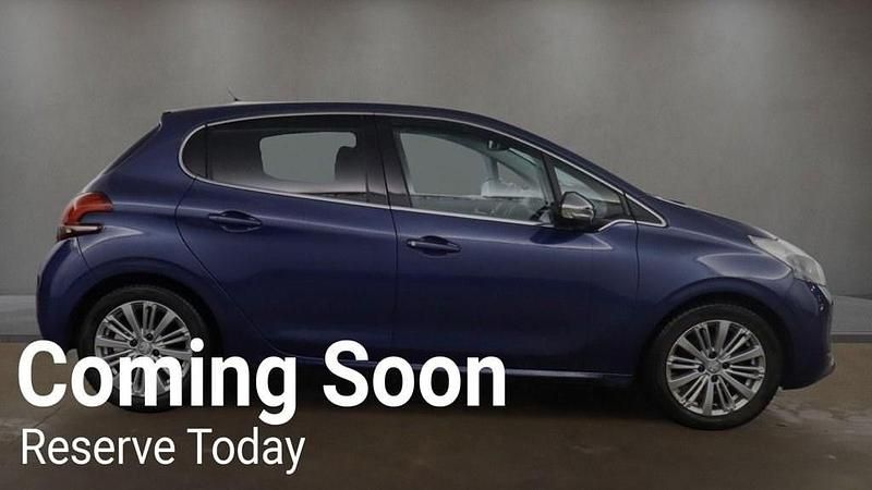 Used Peugeot 208 Allure 82 HP (60 kW) 2016 Blue Hatchback
