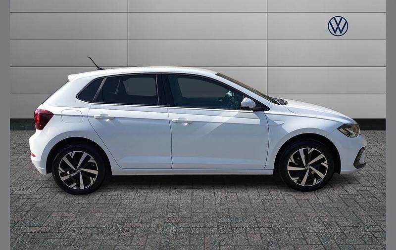 Used VW Polo Match 94 HP (69 kW) 2024 White Hatchback