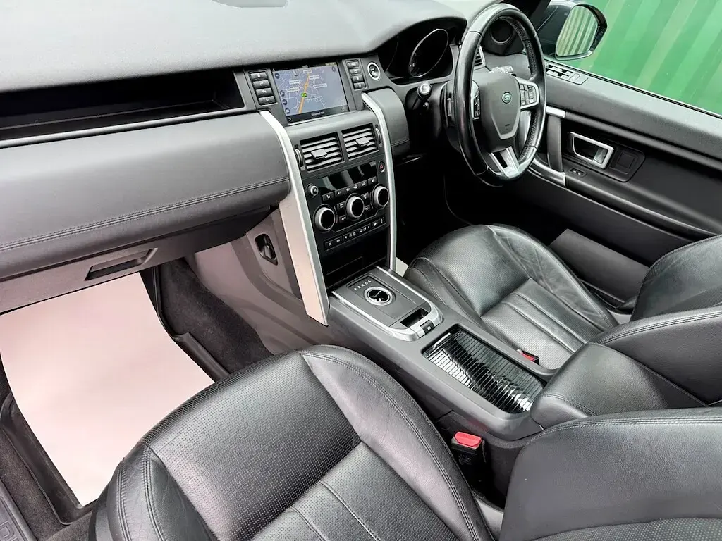 Used Land Rover Discovery Sport SE 180 HP (132 kW) 2016 Green SUV