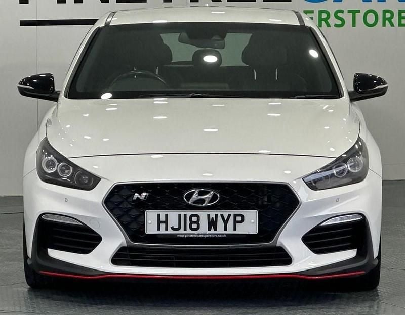 Used Hyundai i30 N Performance 275 HP (202 kW) 2018 White Hatchback