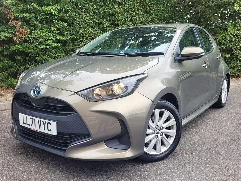 Bronze Used 2022 Toyota Yaris Hybrid Hatchback | £13,399 (Super price) - Image 1/3