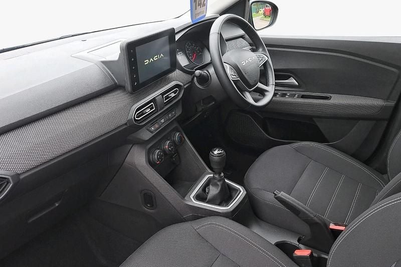 Black Used 2023 Dacia Sandero Expression Hatchback | £10,629 (Good price) - Image 1/4
