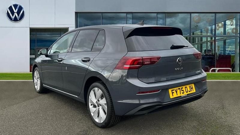 New VW Golf VIII Match 204 HP (150 kW) 2025 Dolphin grey