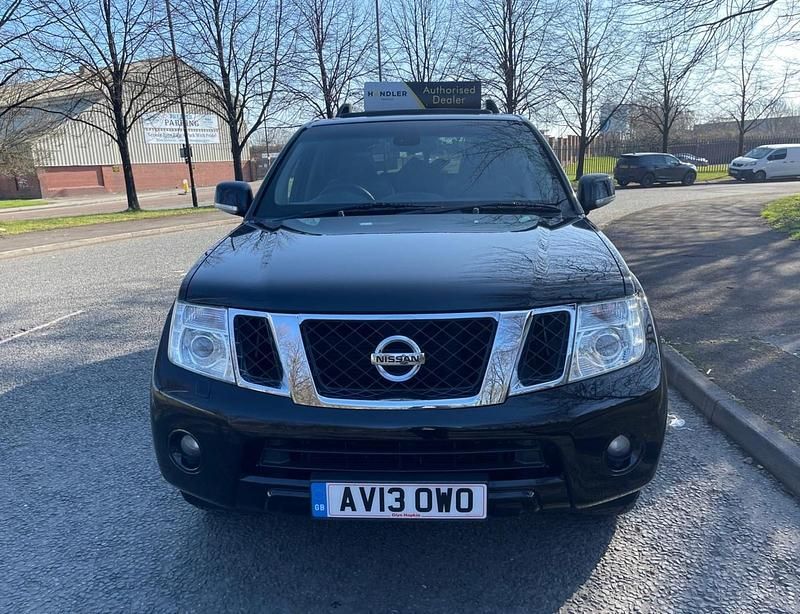 Used Nissan Pathfinder Tekna 2013 Black SUV