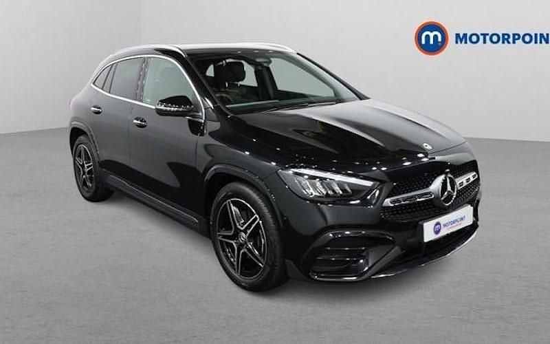 Used Mercedes GLA200 Executive 163 HP (119 kW) 2025 Black SUV
