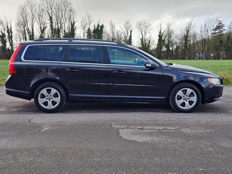 Used Volvo V70 SE Lux 2008 Black Estate