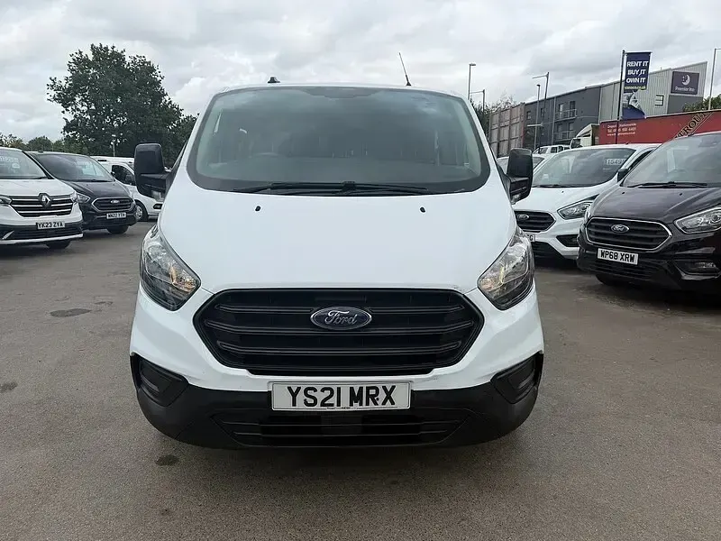 Used Ford 300 2021 White Van