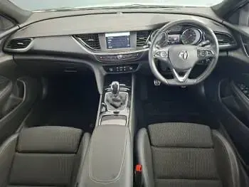 Used Vauxhall Insignia SRi 165 HP (121 kW) 2019 Silver Hatchback