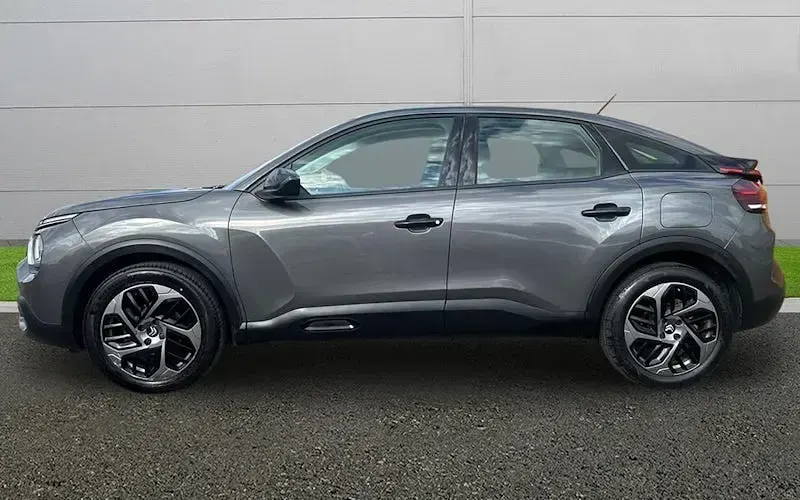 Usado Citroën C4 PureTech 101 HP (74 kW) 2023 Cinzento SUV