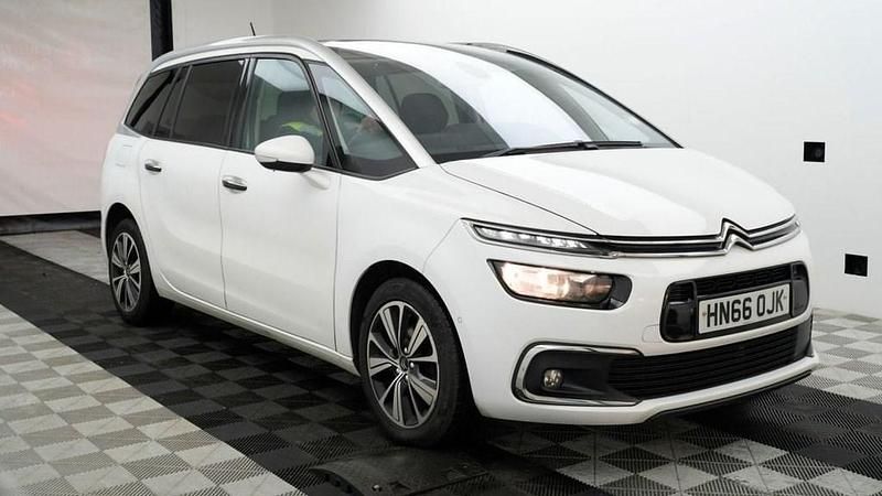 Used Citroën Grand C4 Picasso Flair 120 HP (88 kW) 2017 White MPV