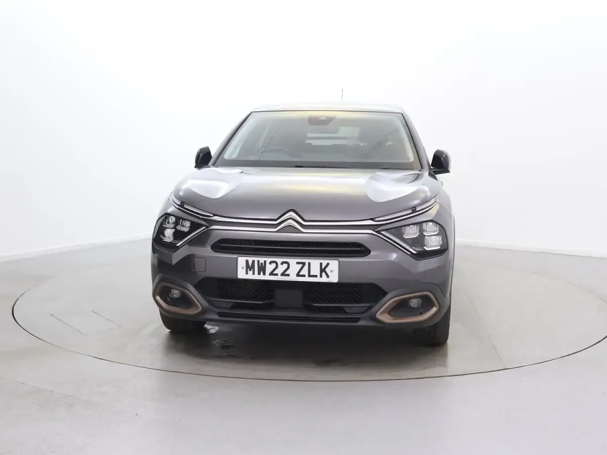 Używany Citroën C4 PureTech 155 KM (114 kW) 2022 Szary Hatchback