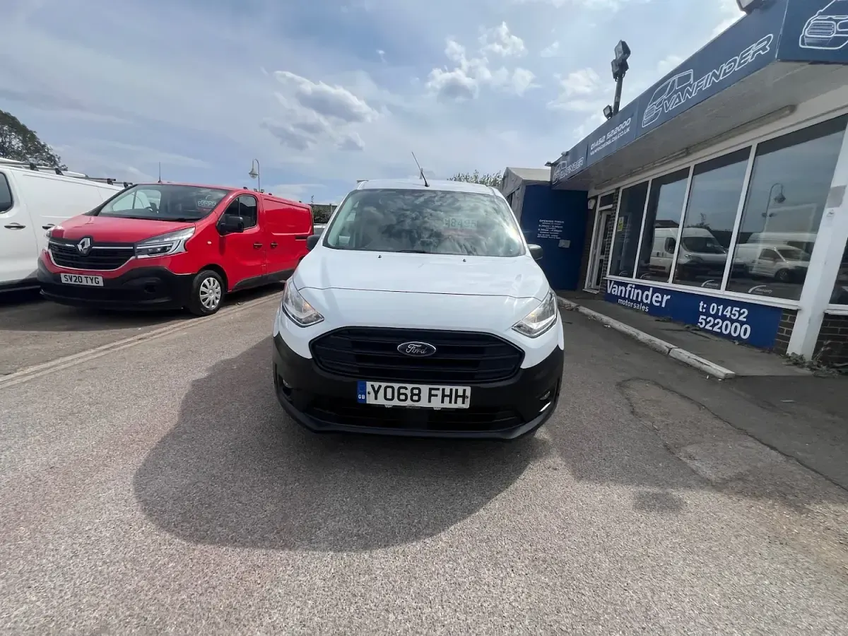 Used Ford Transit 100 HP (73 kW) 2018 White Van