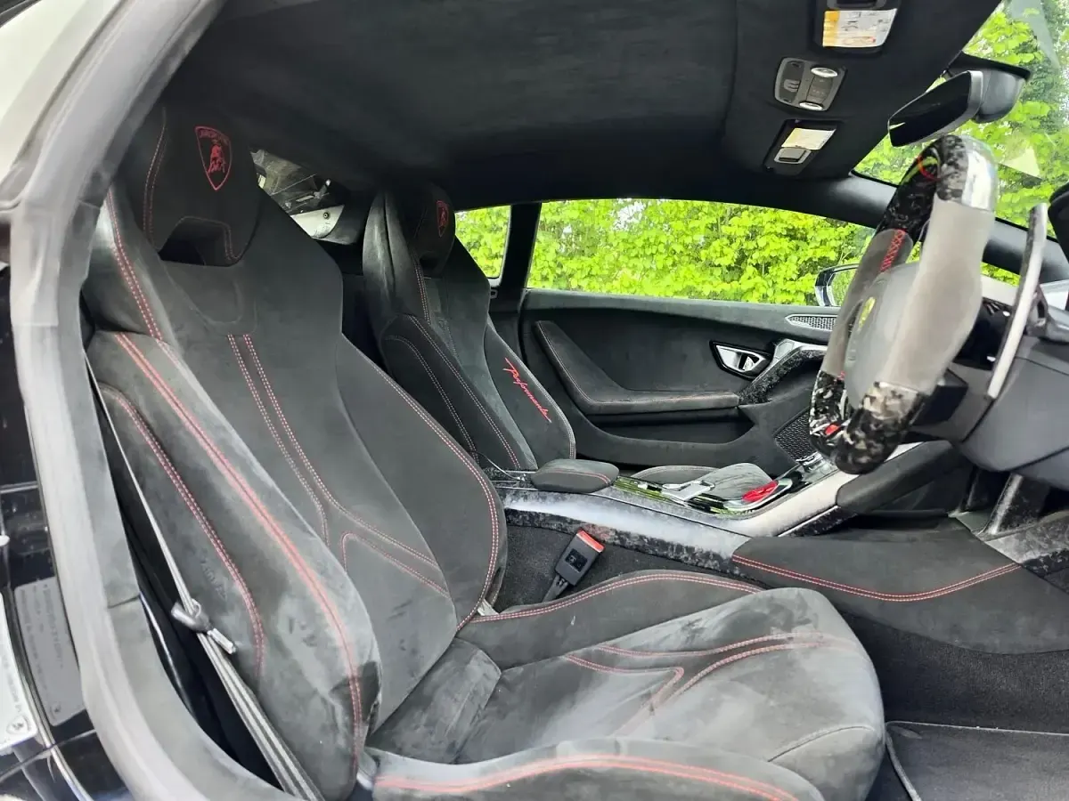 Used Lamborghini Huracán 640 HP (470 kW) 2018 Black Coupe