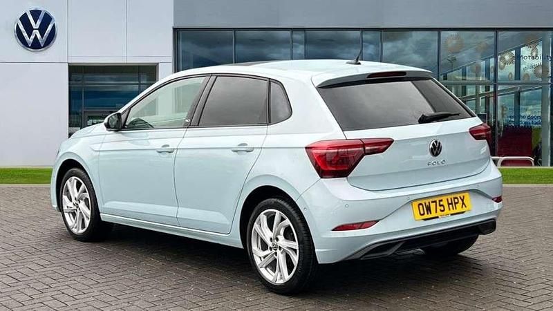 Used VW Polo Edition 95 HP (69 kW) 2025 Crystal ice blue metallic Hatchback