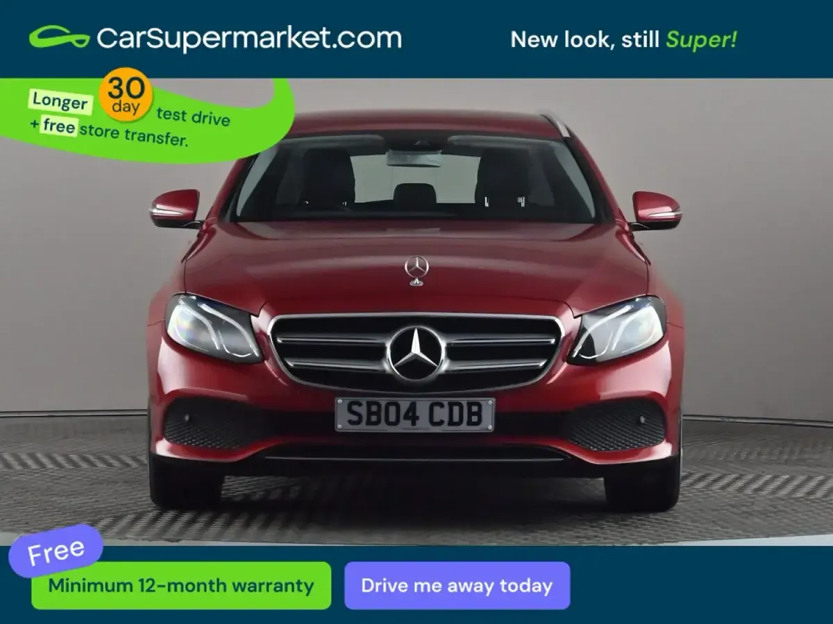 Gebraucht Mercedes E220 SE 2017 Rot Kombi