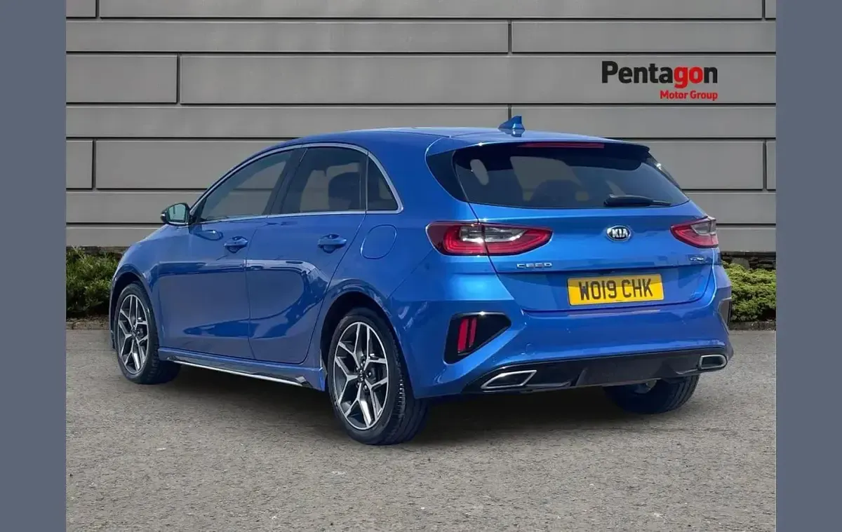 Used Kia Ceed GT-Line 117 HP (86 kW) 2019 Blue Hatchback