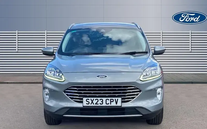 Used Ford Kuga Titanium 150 HP (110 kW) 2023 Silver SUV