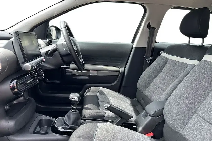 Used Citroën C4 Cactus Feel 131 HP (96 kW) 2019 Grey Hatchback
