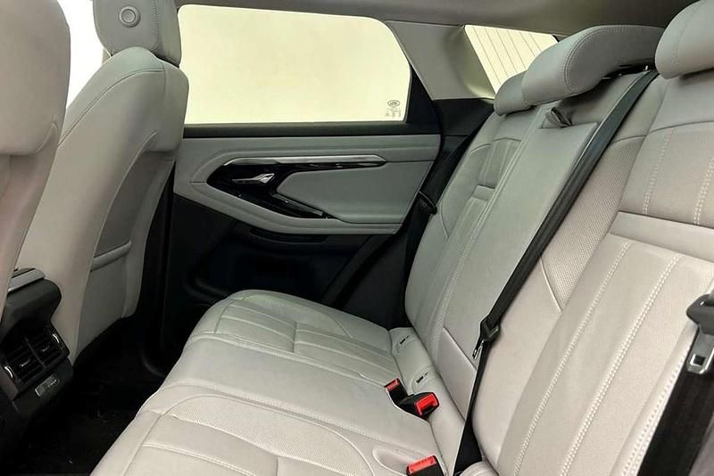 Used Land Rover Range Rover evoque SE 163 HP (119 kW) 2021 Red SUV